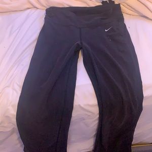 Black Nike yoga pants